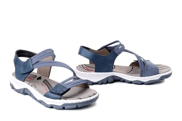 RIEKER 68871-14 blue, sandały damskie. Niebieskie sandały Rieker, bez wzorów, bez obcasa, bez zapięcia. Za 209.93 zł.
