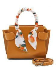 ATELIERS SAINT GERMAIN Skórzana torebka w kolorze karmelowym - 19 x 17 x 9 cm rozmiar: onesize. Brązowe torby na ramię ATELIERS SAINT GERMAIN, bez wzorów, z materiału, przez ramię, bez dodatków. Za 486.95 zł.