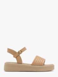 Beżowe sandały ze złotą sprzączką. Brązowe sandały Ryłko, bez wzorów, ze skóry, bez obcasa, bez zapięcia. Za 329.99 zł.