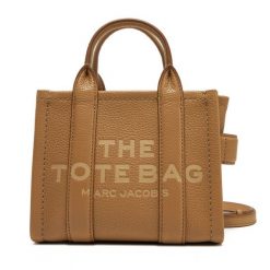 Torebka Marc Jacobs. Brązowe torebki klasyczne Marc Jacobs, bez wzorów, bez dodatków. Za 1,339.00 zł.