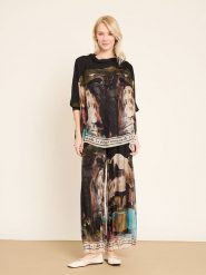 BGN Spodnie w kolorze czarnym ze wzorem rozmiar: 38. Czarne spodnie materiałowe BGN, na imprezę, bez wzorów, z materiału, z podwyższonym stanem. Za 195.99 zł.