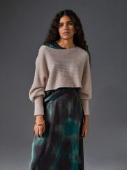 Rodier Wełniany sweter w kolorze beżowym rozmiar: L/XL. Brązowe swetry Rodier, l, bez wzorów, z wełny, bez ramiączek. Za 278.10 zł.