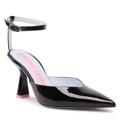 Sandały Chiara Ferragni. Czarne sandały Chiara Ferragni, bez wzorów, bez obcasa, na słupku, bez zapięcia. Za 779.99 zł.