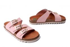 DR. BRINKMANN 700684-42 rose, klapki damskie. Czerwone klapki Dr. Brinkmann, bez wzorów, ze skóry, bez obcasa. Za 244.93 zł.