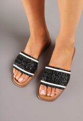 Czarne Klapki w Stylu Boho Nimietta. Czarne klapki Born2be, z aplikacjami, bez obcasa, na płaskiej podeszwie. W wyprzedaży za 67.99 zł.