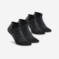 Skarpety turystyczne Quechua Hike 100 krótkie x 2. Szare skarpety QUECHUA, bez wzorów, z bawełny. Za 29.99 zł.