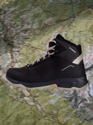 4F Wysokie buty trekkingowe ICE CRACKER z izolacją Primaloft damskie - czarne 39. Czarne trekkingi 4f, z nylonu, przed kolano. Za 549.99 zł.