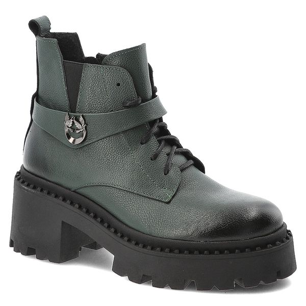 Zielone Botki Armodo Obuwie Damskie Na Solidnej Podeszwie. Zielone botki Armodo, bez wzorów, ze skóry, bez obcasa, na obcasie, bez zapięcia. Za 373.99 zł.