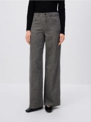 Jeansy baggy fit w panterkę - szary. Szare jeansy Reserved, bez wzorów. Za 159.99 zł.