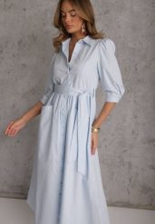 Niebieska Bawełniana Sukienka Koszulowa w Stylu Retro z Wiązanym Paskiem Meresa. Niebieskie sukienki Renee, na imprezę, l, bez wzorów, z bawełny, eleganckie, bez kołnierzyka, bez ramiączek, maxi, koszulowe. Za 179.99 zł.