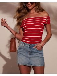 Milan Kiss Koszulka w kolorze czerwono-białym rozmiar: L. Czerwone bluzki Milan Kiss, l, bez wzorów, bez kołnierzyka, bez ramiączek. Za 113.99 zł.