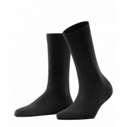 Skarpetki damskie Falke Family. Czerwone skarpety Falke, bez wzorów, z bawełny. Za 113.00 zł.