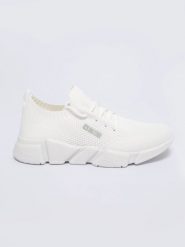 Sneakersy damskie lekkie białe JJ274268 101. Białe obuwie sportowe Big Star, z jeansu, bez zapięcia. W wyprzedaży za 199.99 zł.