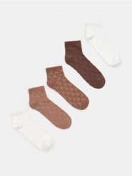 Ażurowe skarpetki z bawełną 5 pack - wielobarwny. Skarpety Sinsay, w ażurowe wzory, z bawełny. Za 15.99 zł.