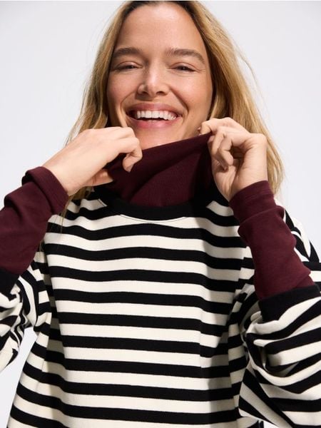 Bluza w paski z bawełną - wielobarwny. Bluzy Reserved, l, bez wzorów, z bawełny, bez kaptura. Za 99.99 zł.