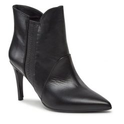 Botki Baldowski. Czarne botki Baldowski, bez wzorów, bez obcasa, na szpilce, bez zapięcia. Za 799.99 zł.