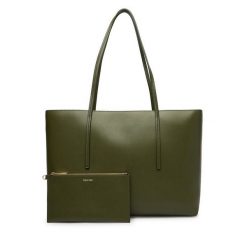 Torebka Calvin Klein. Zielone torebki klasyczne Calvin Klein, bez wzorów, bez dodatków. Za 649.99 zł.