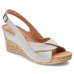 Szare Sandały Pollonus Damskie Stylowe Obuwie. Szare sandały Pollonus, bez wzorów, z materiału, eleganckie, bez obcasa, na koturnie, bez zapięcia. Za 179.00 zł.