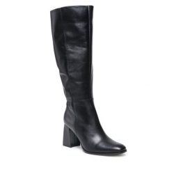 Kozaki Lasocki. Czarne kozaki Lasocki, bez obcasa, na słupku, bez zapięcia. Za 343.99 zł.