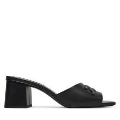 Klapki KARL LAGERFELD. Czarne klapki KARL LAGERFELD, bez wzorów, bez obcasa. Za 737.99 zł.