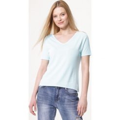 Jasnoniebieska Bluzka Coarseness. Bluzki Born2be, l, bez wzorów, z dzianiny, bez kołnierzyka, bez ramiączek. Za 14.99 zł.