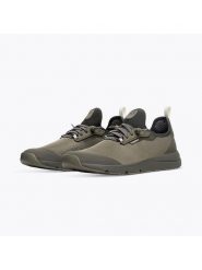 Tropicfeel Sneakersy "All-Terrain" w kolorze khaki rozmiar: 44. Brązowe trampki Tropicfeel, bez wzorów, z materiału, bez zapięcia. Za 254.74 zł.