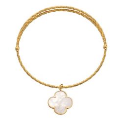 Bransoletka z okrągłą koniczyną z masy perłowej w ramce ze złota próby 585 na grubym złotym sznurku premium. Żółte bransoletki Lilou, z perłą, złote. Za 817.00 zł.