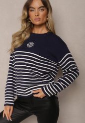 Granatowo-Biały Sweter z Dodatkiem Wiskozy z Cyrkoniami w Paski Nevetema. Niebieskie swetry Renee, na zimę, bez wzorów, z wiskozy, bez ramiączek. Za 84.99 zł.