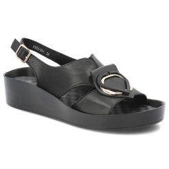 Czarne Sandały S.Barski Eleganckie Obuwie Damskie. Czarne sandały S.BARSKI, bez wzorów, eleganckie, bez obcasa, na koturnie, bez zapięcia. Za 149.00 zł.