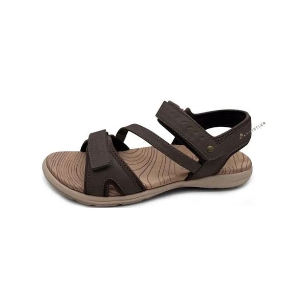 Sandały damskie Whistler Zamora. Brązowe sandały Whistler, bez wzorów, z materiału, eleganckie, bez obcasa, bez zapięcia. Za 197.00 zł.