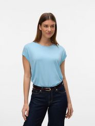 Vero Moda Koszulka w kolorze błękitnym rozmiar: S. Niebieskie bluzki Vero Moda, s, bez wzorów, bez kołnierzyka, bez ramiączek. Za 61.89 zł.