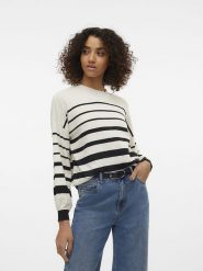 Vero Moda Sweter w kolorze czarno-białym rozmiar: M. Czarne swetry Vero Moda, m, bez wzorów, bez ramiączek. Za 83.81 zł.