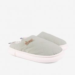 Kapcie damskie Coqui. Zielone obuwie domowe Coqui, bez wzorów, bez zapięcia. Za 157.99 zł.