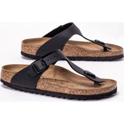 Japonki damskie czarne Birkenstock Gizeh BF. Czarne klapki Birkenstock, bez wzorów, bez obcasa. Za 299.99 zł.