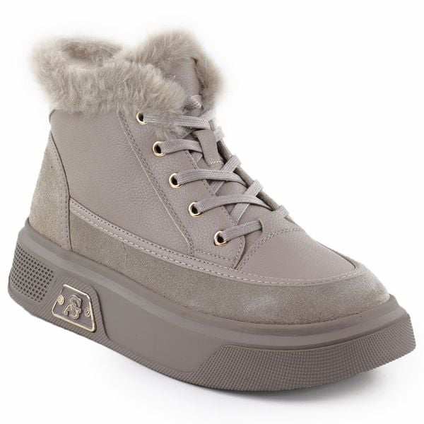 Skórzane botki na platformie z futerkiem beżowe Cambell 25-19352. Brązowe botki Cambell, bez wzorów, ze skóry, bez obcasa, na platformie, bez zapięcia. Za 259.99 zł.