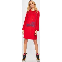 Love Moschino - Sukienka. Szare sukienki Love Moschino, na co dzień, m, z aplikacjami, z bawełny, casualowe, bez kołnierzyka, bez ramiączek, maxi, proste. W wyprzedaży za 499.90 zł.