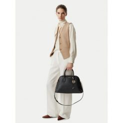 Torebka MICHAEL Michael Kors. Czarne torebki klasyczne MICHAEL Michael Kors, bez wzorów, bez dodatków. Za 1,579.00 zł.