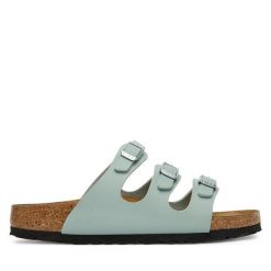 Klapki Birkenstock. Zielone klapki Birkenstock, bez wzorów, bez obcasa. Za 399.99 zł.