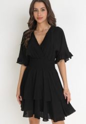 Czarna Sukienka Mini z Gumką w Pasie i Falbankami Edeane. Czarne sukienki Born2be, l, bez wzorów, bez kołnierzyka, bez ramiączek, mini. Za 159.99 zł.