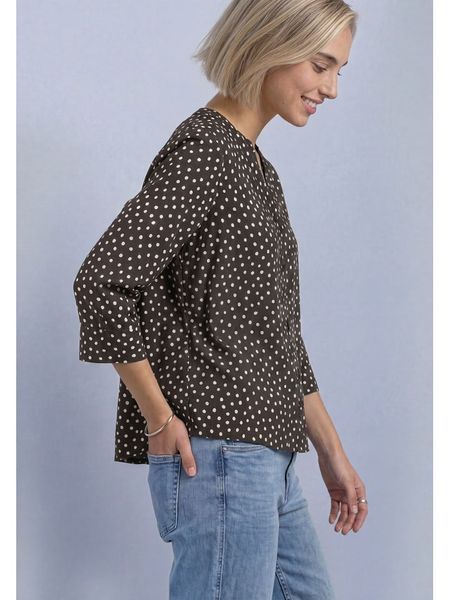 Street One Bluzka w kolorze czarnym rozmiar: 42. Czarne bluzki Street One, bez wzorów, z wiskozy, street, bez kołnierzyka, bez ramiączek. Za 149.95 zł.