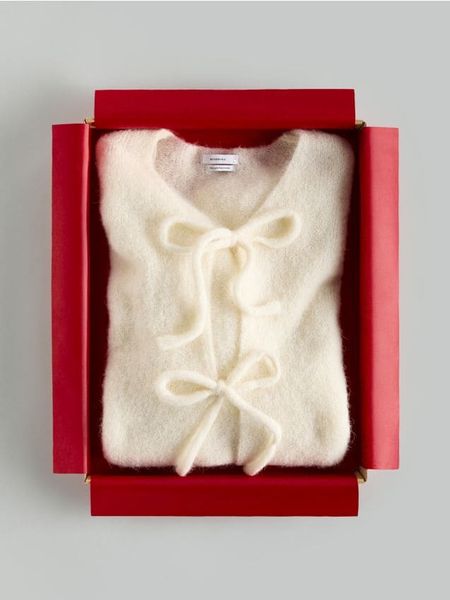 Kardigan z wełną alpaki - złamana biel. Kardigany Reserved, l, bez wzorów, z dzianiny. Za 259.99 zł.