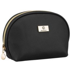 Czarna kosmetyczka ze skóry ekologicznej zamykana suwakiem - Rovicky. Czarne kufry i kosmetyczki ROVICKY, bez wzorów, ze skóry ekologicznej, bez dodatków. Za 45.00 zł.