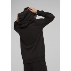 Młodzieżowa bluza z kapturem ESS z logo No. 1 PUMA Black. Czarna bluzy Puma, m, bez wzorów, z dżerseju, z kapturem. W wyprzedaży za 149.00 zł.
