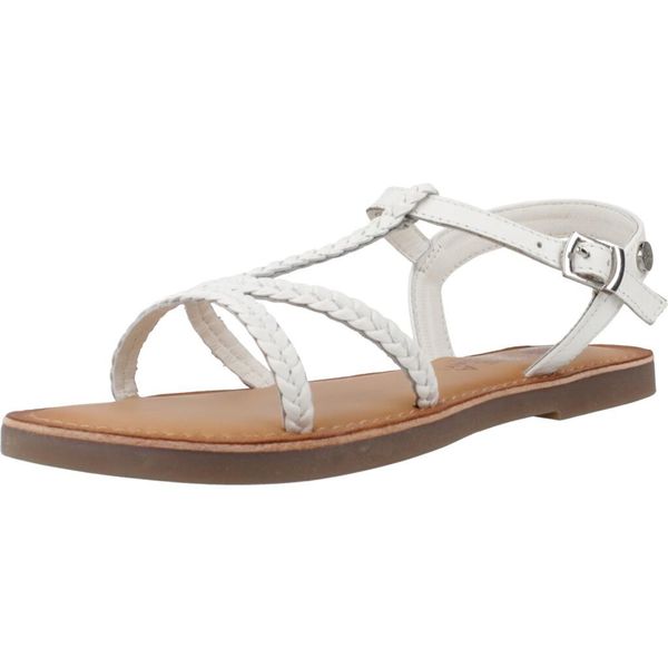 Sandały Gioseppo Model Cinisi Kolor Biały. Białe sandały Gioseppo, bez wzorów, ze skóry, bez obcasa, bez zapięcia. Za 210.50 zł.