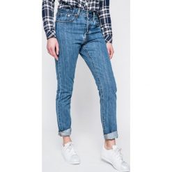 Levi's - Jeansy 501. Niebieskie jeansy Levi's®, s, bez wzorów, z podwyższonym stanem. W wyprzedaży za 239.90 zł.