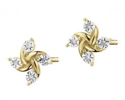 Kolczyki z żółtego złota z diamentami - 0,02 ct - próba 375. Żółte kolczyki Apart, z diamentem, złote. Za 849.00 zł.