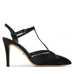 Sandały Guess. Czarne sandały Guess, z aplikacjami, bez obcasa, na szpilce, bez zapięcia. Za 549.99 zł.