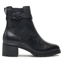 Botki Tamaris. Czarne botki Tamaris, bez wzorów, bez obcasa, na słupku, bez zapięcia. Za 729.99 zł.