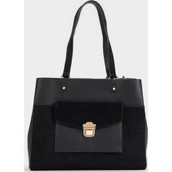Parfois - Torebka. Czarne shopper Parfois, bez wzorów, z materiału, casualowe, na ramię, bez dodatków. W wyprzedaży za 79.90 zł.