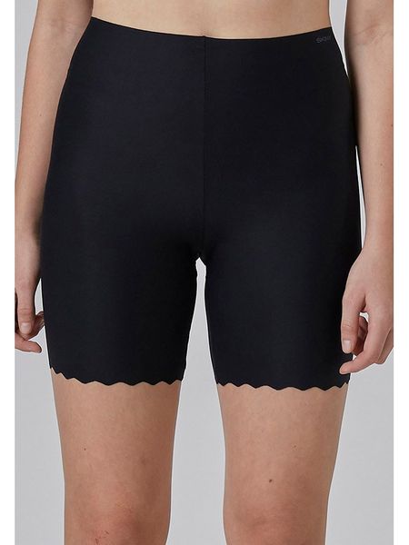 Skiny Szorty w kolorze czarnym rozmiar: 40/42. Czarne szorty Skiny, bez wzorów. Za 82.64 zł.